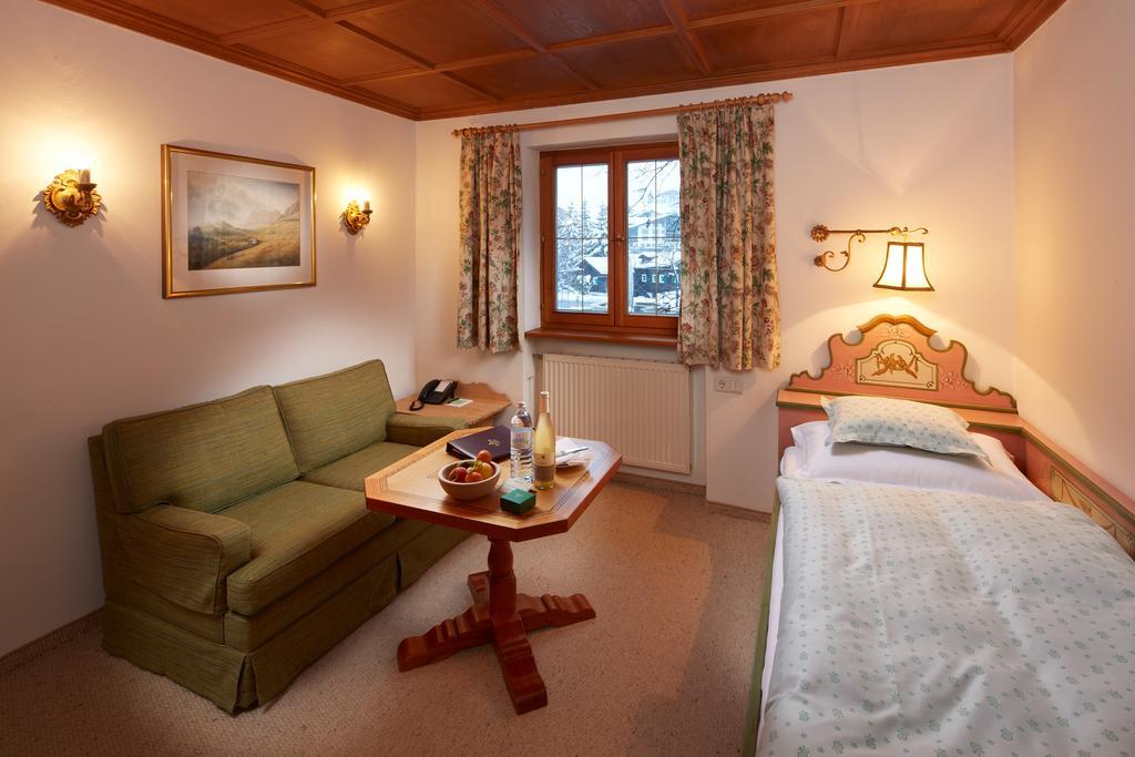 Post Lech Arlberg Hotel Exterior photo
